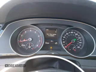 2019 Volkswagen Arteon SE с VIN WVWBR7ANXKE024264, выставлен на аукционе Copart как лот 49172844 с пробегом 81 034 миль миль и . История ставок и продаж доступна на DreamBid. Изображение 9.
