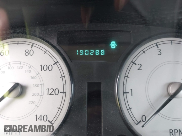 2005 Chrysler 300 with VIN 2C3AA43R85H559953, listed as a IAAI auction lot 41326006 with 190,288 mi miles. Bid and sale history available at carsss.com. Image 7.