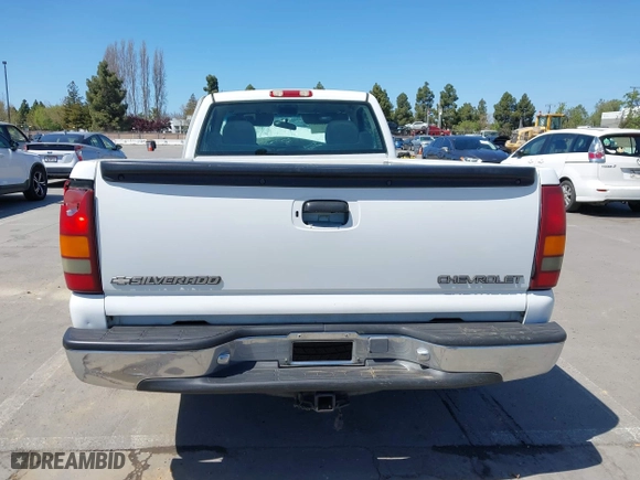 2000 Chevrolet Silverado 1500 with VIN 1GCEC14VXYE374932, listed as a IAAI auction lot 41981576 with 1 mi miles. Bid and sale history available at carsss.com. Image 17.