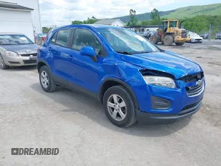 2016 Chevrolet Trax LS z VIN KL7CJNSB2GB536031, wystawiony jako IAAI lot #42227335 z przebiegiem 98 065 mil mil oraz . Historia ofert i sprzedaży dostępna na DreamBid. Obrazek 1.