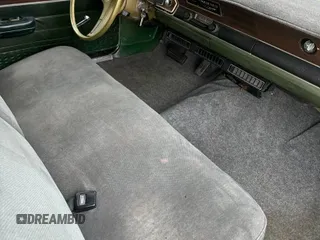 1972 Dodge Dart z VIN LH23G2R107920, wystawiony jako Copart lot #60339875 z przebiegiem 43 202 mil mil oraz Czysty tytuł • Clean title. Historia ofert i sprzedaży dostępna na DreamBid. Obrazek 5.