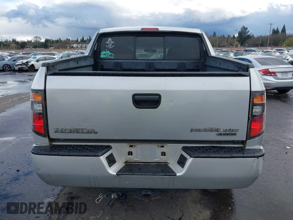 2008 Honda Ridgeline RT with VIN 2HJYK16228H517329, listed as a IAAI auction lot 41813333 with 139,828 mi miles. Bid and sale history available at carsss.com. Image 16.