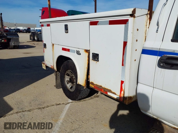 2007 Chevrolet Silverado 1500 with VIN 1GBHC34UX7E160025, listed as a IAAI auction lot 41748465 with 182,399 mi miles and . Bid and sale history available at DreamBid. Image 12.
