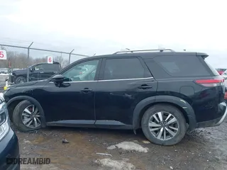 2024 Nissan Pathfinder SL with VIN 5N1DR3CC9RC284511, listed as a IAAI auction lot 41717753 with 2,200 mi miles. Bid and sale history available at carsss.com. Image 15.