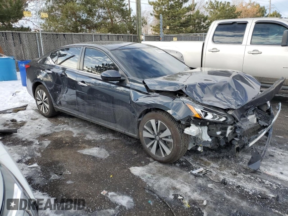 2021 Nissan Altima SV with VIN 1N4BL4DV3MN316925, listed as a Copart auction lot 43255025 with 71,476 mi miles and Salvage Title. Bid and sale history available at carsss.com. Image 4.
