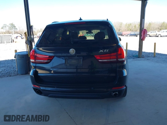 2014 BMW X5 sDrive35i z VIN 5UXKR2C52E0H33225, wystawiony jako IAAI lot #41698549 z przebiegiem 110 847 mil mil oraz . Historia ofert i sprzedaży dostępna na DreamBid. Obrazek 16.