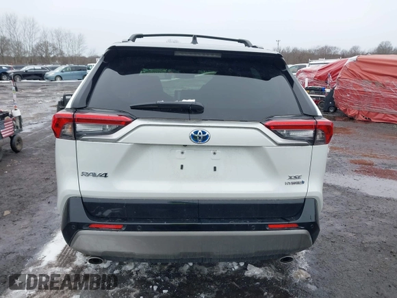 2024 Toyota RAV4 Hybrid XSE with VIN JTME6RFV2RD560488, listed as a IAAI auction lot 41542751 with 9,402 mi miles and . Bid and sale history available at carsss.com. Image 16.