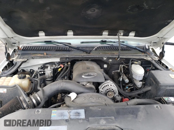 2004 Chevrolet Suburban Z71 with VIN 3GNFK16ZX4G186588, listed as a Copart auction lot 45890635 with 240,898 mi miles and Clean Title. Bid and sale history available at carsss.com. Image 12.