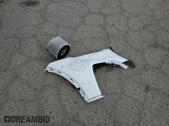 2023 Audi SQ5 Sportback Premium Plus с VIN WA124AFY1P2038636, выставлен на аукционе Copart как лот 43578025 с пробегом 27 257 миль миль и Списание • Salvage title. История ставок и продаж доступна на DreamBid. Изображение 13.