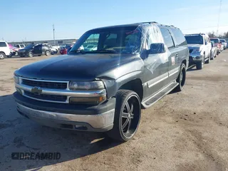 2004 Chevrolet Suburban LS with VIN 3GNEC16Z94G255974, listed as a IAAI auction lot 41439287 with 1 mi miles. Bid and sale history available at carsss.com. Image 2.