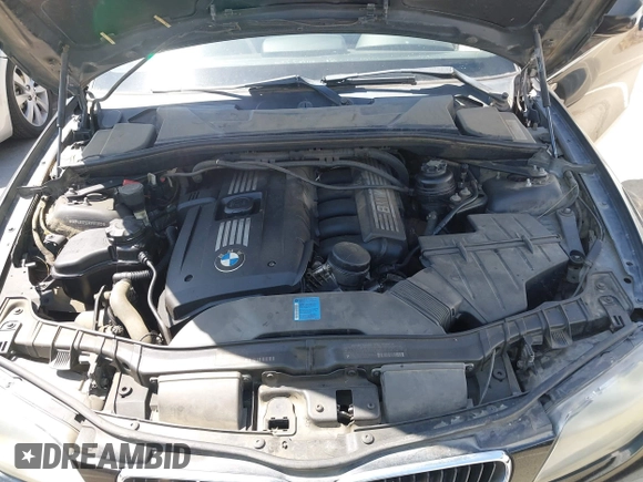 2010 BMW 1 Series 128i с VIN WBAUN1C52AVH81995, выставлен на аукционе IAAI как лот 42359298 с пробегом 137 443 миль миль и . История ставок и продаж доступна на DreamBid. Изображение 10.