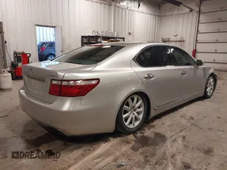 2007 Lexus LS 460 L с VIN JTHGL46F275020190, выставлен на аукционе IAAI как лот 42206196 с пробегом 164 133 миль миль и . История ставок и продаж доступна на DreamBid. Изображение 4.