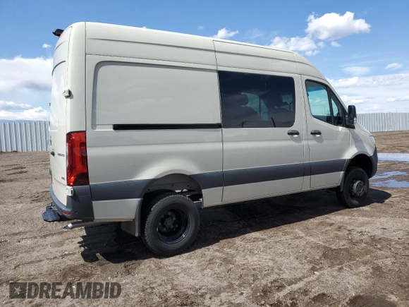 2024 Mercedes-Benz Sprinter with VIN W1W8NB6Y0RT164426, listed as a Copart auction lot 51678665 with 2,928 mi miles and Non Repairable. Bid and sale history available at DreamBid. Image 3.
