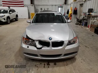 2008 BMW 3 Series 328xi z VIN WBAVC93588K039103, wystawiony jako Copart lot #52604335 z przebiegiem 149 843 mil mil oraz Nie do naprawy • Non repairable. Historia ofert i sprzedaży dostępna na DreamBid. Obrazek 5.