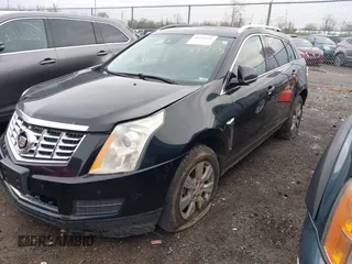 2014 Cadillac SRX Luxury Collection with VIN 3GYFNBE35ES569527, listed as a IAAI auction lot 41952555 with 152,978 mi miles and . Bid and sale history available at carsss.com. Image 17.