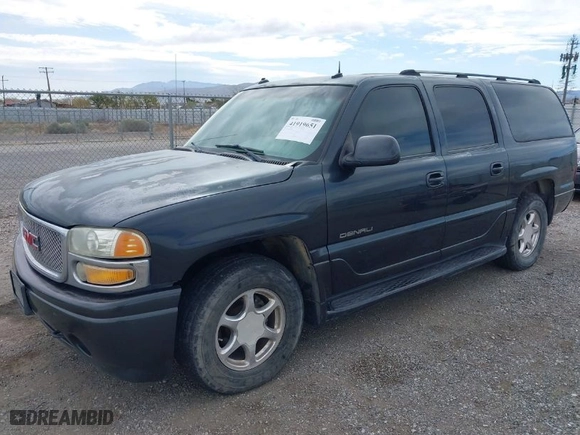 2003 GMC Yukon XL Denali with VIN 1GKFK66U63J249424, listed as a IAAI auction lot 41919651 with NaN miles. Bid and sale history available at carsss.com. Image 2.