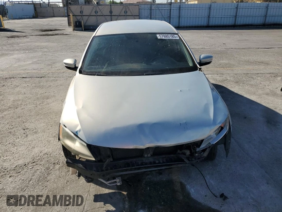 2011 Volkswagen Jetta SE with VIN 3VWDZ7AJXBM326103, listed as a Copart auction lot 57885185 with 149,064 mi miles and Salvage title. Bid and sale history available at DreamBid. Image 5.