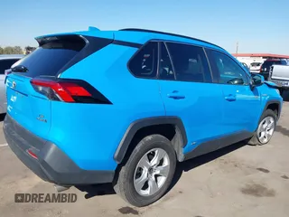 2021 Toyota RAV4 Hybrid LE with VIN 4T3MWRFVXMU023035, listed as a IAAI auction lot 41514191 with 30,669 mi miles. Bid and sale history available at carsss.com. Image 4.