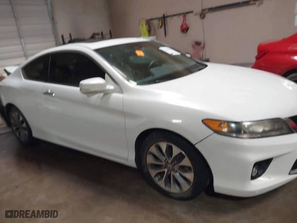2014 Honda Accord Coupe EX-L with VIN 1HGCT1B82EA008388, listed as a IAAI auction lot 41642054 with 104,837 mi miles. Bid and sale history available at carsss.com. Image 13.
