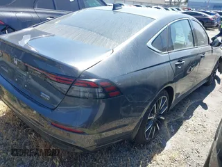 2023 Honda Accord Touring с VIN 1HGCY2F87PA061785, выставлен на аукционе IAAI как лот 41681675 с пробегом 44 571 миль миль и . История ставок и продаж доступна на DreamBid. Изображение 4.