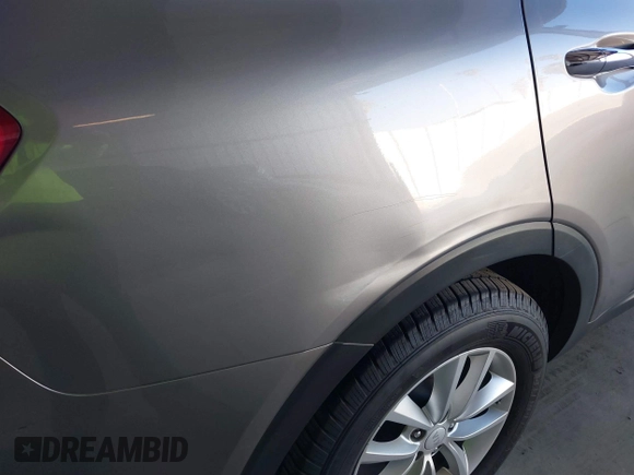 2018 Kia Sorento LX with VIN 5XYPG4A39JG417378, listed as a IAAI auction lot 41671284 with 216,876 mi miles. Bid and sale history available at carsss.com. Image 6.