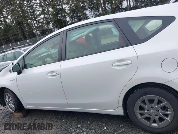 2015 Toyota Prius Two with VIN JTDZN3EU7FJ040438, listed as a IAAI auction lot 41641753 with 57,727 mi miles and . Bid and sale history available at DreamBid. Image 15.