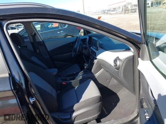 2020 Hyundai Kona SEL Plus with VIN KM8K62AA1LU550570, listed as a IAAI auction lot 41381405 with 59,510 mi miles. Bid and sale history available at carsss.com. Image 5.
