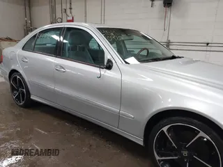 2008 Mercedes-Benz E-Class Luxury 3.5L with VIN WDBUF87X68B298019, listed as a IAAI auction lot 41540920 with 180,091 mi miles. Bid and sale history available at carsss.com. Image 6.