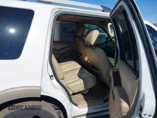 2006 Ford Explorer z VIN 1FMEU64E56UA48934, wystawiony jako IAAI lot #41807718 z przebiegiem 114 928 mil mil oraz . Historia ofert i sprzedaży dostępna na DreamBid. Obrazek 8.