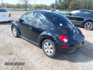 2007 Volkswagen Beetle with VIN 3VWRW31C67M513175, listed as a IAAI auction lot 41664492 with 72,906 mi miles and . Bid and sale history available at DreamBid. Image 3.