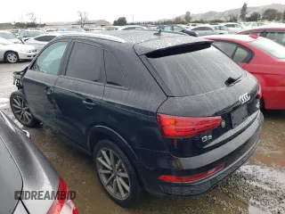 2018 Audi Q3 Premium with VIN WA1ECCFS9JR033593, listed as a Copart auction lot 44332253 with 42,362 mi miles. Bid and sale history available at carsss.com. Image 2.