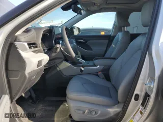2023 Toyota Highlander Hybrid XLE with VIN 5TDKBRCH3PS601659, listed as a Copart auction lot 87937795 with 18,042 mi miles and Salvage Title. Bid and sale history available at carsss.com. Image 7.