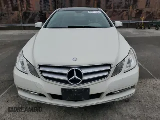 2012 Mercedes-Benz E 350 with VIN WDDKJ5KB2CF163578, listed as a Copart auction lot 60167435 with 89,224 mi miles and Salvage title. Bid and sale history available at DreamBid. Image 5.