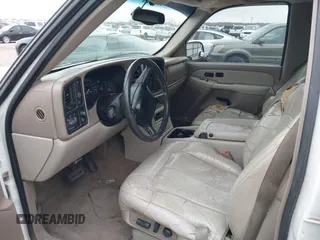 2002 Chevrolet Suburban LS with VIN 3GNEC16Z92G180545, listed as a IAAI auction lot 41391354 with 213,477 mi miles. Bid and sale history available at carsss.com. Image 12.