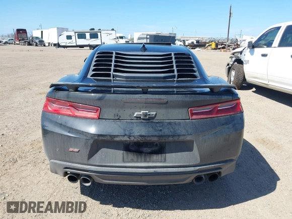 2017 Chevrolet Camaro 2SS z VIN 1G1FH1R75H0160100, wystawiony jako IAAI lot #41674610 z przebiegiem 82 635 mil mil oraz . Historia ofert i sprzedaży dostępna na DreamBid. Obrazek 16.