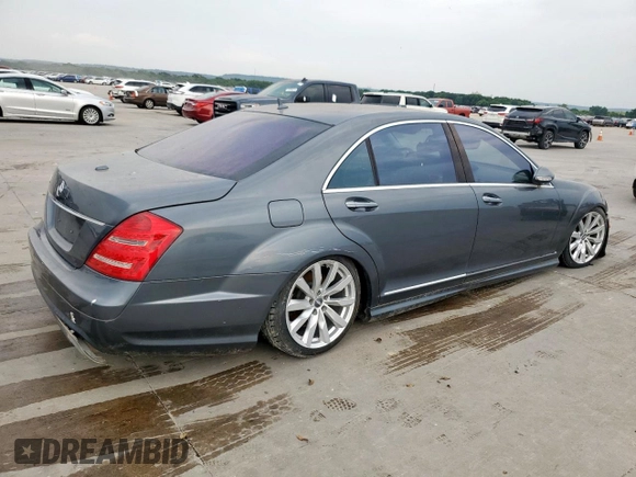 2007 Mercedes-Benz S 550 z VIN WDDNG71X57A041448, wystawiony jako Copart lot #57164375 z przebiegiem 193 585 mil mil oraz Czysty tytuł • Clean title. Historia ofert i sprzedaży dostępna na DreamBid. Obrazek 3.