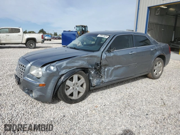 2006 Chrysler 300 C with VIN 2C3KK63H76H513472, listed as a Copart auction lot 72641824 with 178,979 mi miles and Clean Title. Bid and sale history available at carsss.com. Image 1.