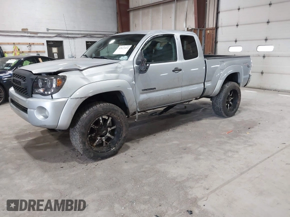 2009 Toyota Tacoma with VIN 5TEUU42N39Z608517, listed as a IAAI auction lot 42023414 with 162,133 mi miles. Bid and sale history available at carsss.com. Image 16.