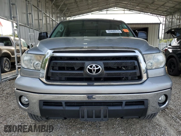 2012 Toyota Tundra z VIN 5TFUM5F1XCX039466, wystawiony jako Copart lot #53440515 z przebiegiem 246 012 mil mil oraz Szkoda całkowita • Salvage title. Historia ofert i sprzedaży dostępna na DreamBid. Obrazek 5.