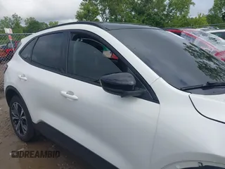 2022 Ford Escape SE with VIN 1FMCU9G68NUC00765, listed as a IAAI auction lot 42521669 with 8,125 mi miles and . Bid and sale history available at DreamBid. Image 13.