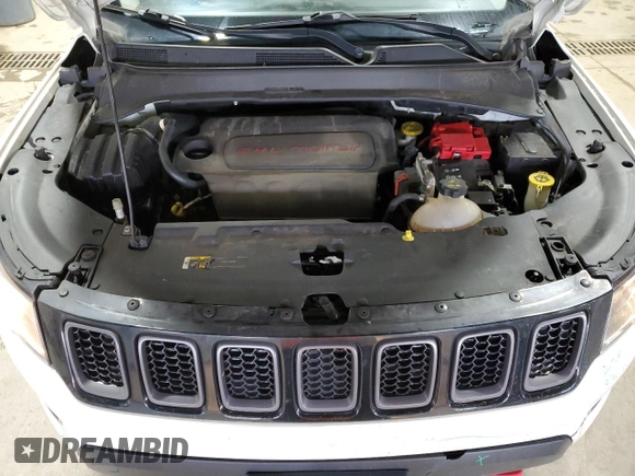 2019 Jeep Compass Trailhawk with VIN 3C4NJDDB5KT703542, listed as a Copart auction lot 54506705 with 86,178 mi miles and Salvage Title. Bid and sale history available at DreamBid. Image 12.