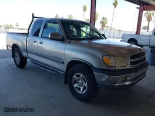 2001 Toyota Tundra SR5 with VIN 5TBRT34191S163739, listed as a IAAI auction lot 41964307 with 268,804 mi miles. Bid and sale history available at carsss.com. Image 1.