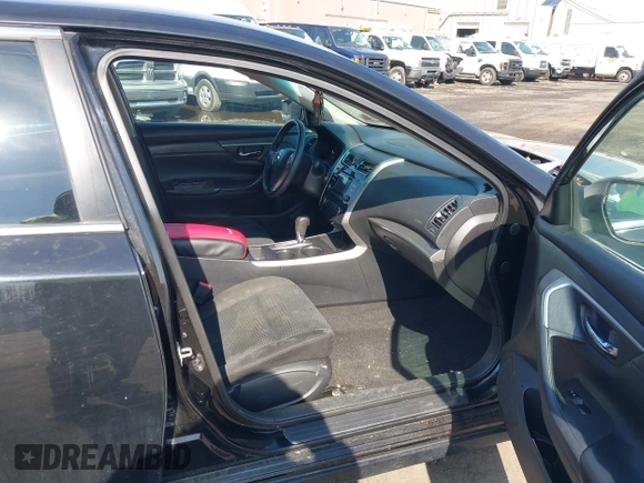2015 Nissan Altima SV with VIN 1N4AL3AP1FC464484, listed as a IAAI auction lot 41913055 with 161,667 mi miles and . Bid and sale history available at DreamBid. Image 5.