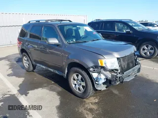 2011 Ford Escape Limited с VIN 1FMCU9E78BKB67236, выставлен на аукционе IAAI как лот 42315700 с пробегом 144 463 миль миль и . История ставок и продаж доступна на DreamBid. Изображение 1.