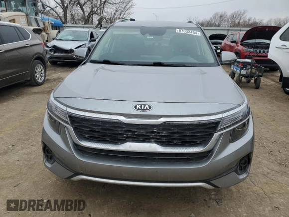 2021 Kia Seltos S z VIN KNDEUCAA3M7043327, wystawiony jako Copart lot #87032464 z przebiegiem 63 926 mil mil oraz Szkoda całkowita • Salvage title. Historia ofert i sprzedaży dostępna na DreamBid. Obrazek 5.