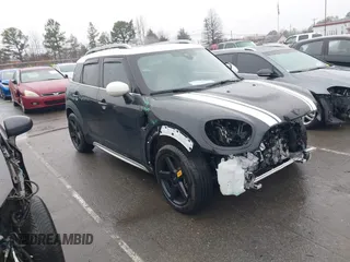 2024 MINI Countryman Cooper S z VIN WMZ53BR06R3S12506, wystawiony jako IAAI lot #41543158 z przebiegiem 12 187 mil mil oraz . Historia ofert i sprzedaży dostępna na DreamBid. Obrazek 1.