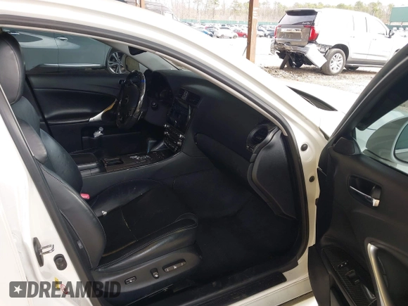 2009 Lexus IS 250 z VIN JTHCK262395031561, wystawiony jako IAAI lot #41975402 z przebiegiem 200 779 mil mil oraz . Historia ofert i sprzedaży dostępna na DreamBid. Obrazek 5.