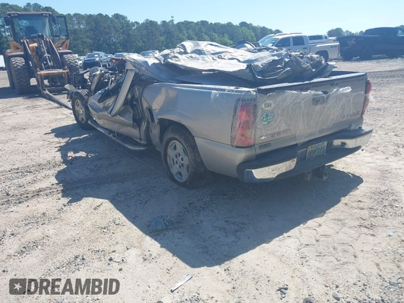 2005 Chevrolet Silverado 1500 LS z VIN 2GCEC13T151344568, wystawiony jako IAAI lot #32429183 z przebiegiem Nie podano mil oraz . Historia ofert i sprzedaży dostępna na DreamBid. Obrazek 3.