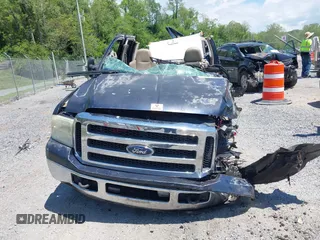 2005 Ford F-250 XL z VIN 1FTSW20P95EA30348, wystawiony jako IAAI lot #42199677 z przebiegiem Nie podano mil oraz . Historia ofert i sprzedaży dostępna na DreamBid. Obrazek 12.