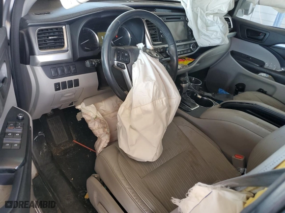 2016 Toyota Highlander LE Plus with VIN 5TDZKRFH9GS124343, listed as a Copart auction lot 53034575 with 76,353 mi miles and Salvage Title. Bid and sale history available at carsss.com. Image 8.